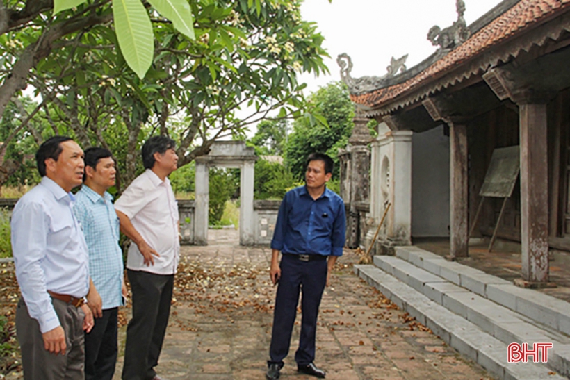 Tâm huyết lắng nghe nguyện vọng cử tri, tham mưu những quyết sách phù hợp thực tiễn địa phương
