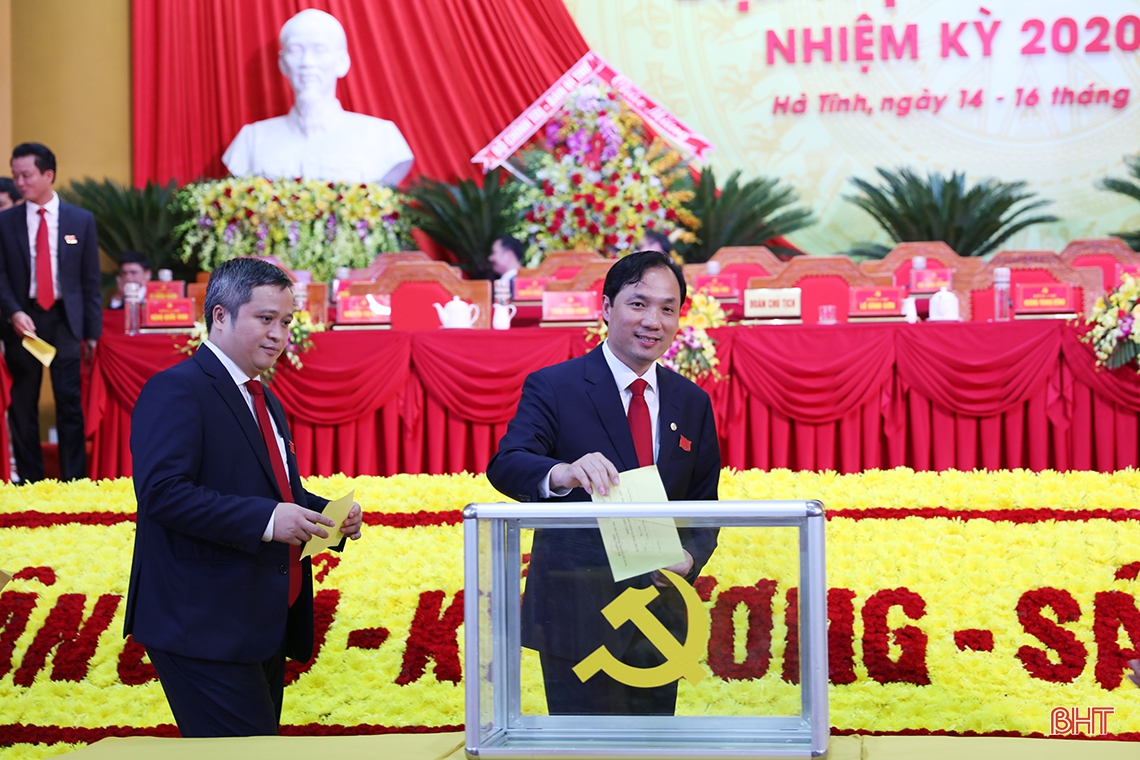 Bầu Ban Chấp hành Đảng bộ Hà Tĩnh lần thứ XIX nhiệm kỳ 2020 - 2025