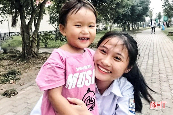 Cô học trò đặc biệt người Hà Tĩnh và ước mơ xây mái ấm cho trẻ em nghèo