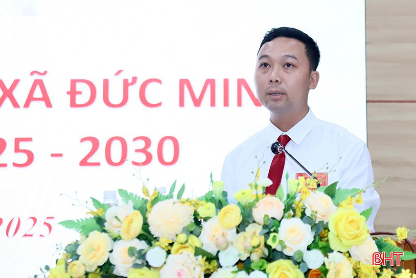 Ông Nguyễn Đắc Thắng – Phó Chủ tịch Ủy ban MTTQ Việt Nam xã Đức Minh báo cáo tại đại hội.
