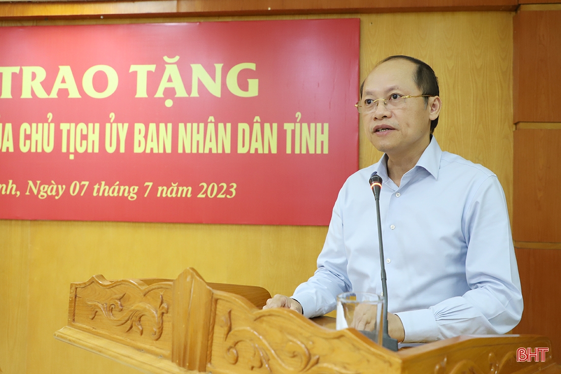 Tuyên dương tập thể, cá nhân thành tích cao tại SEA Games 32 và Hội nghị công bố Quy hoạch tỉnh Hà Tĩnh