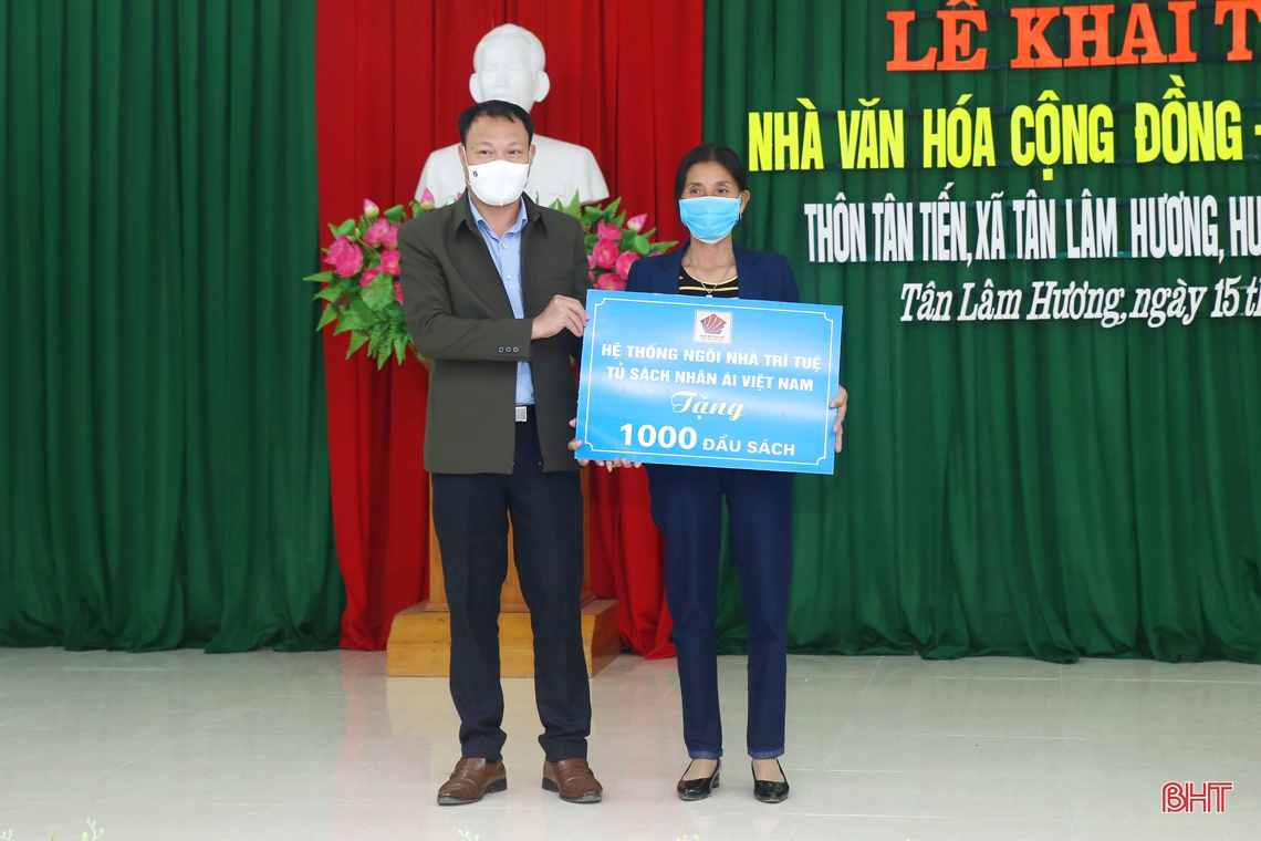 Khai trương nhà văn hóa cộng đồng - ngôi nhà trí tuệ tại Cẩm Xuyên và Thạch Hà
