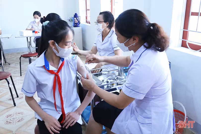 Hà Tĩnh phân bổ 33.000 liều vắc-xin phòng COVID-19 tiêm cho trẻ em