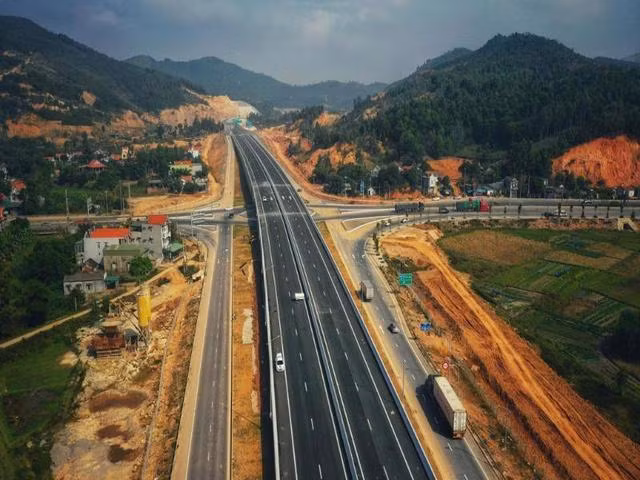 ‘Thần tốc’ hoàn thành thủ tục đầu tư xây dựng cao tốc Bắc - Nam giai đoạn 2