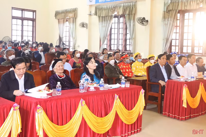 Nhà thờ họ Nguyễn Đình ở Cẩm Xuyên đón nhận bằng xếp hạng di tích lịch sử - văn hóa