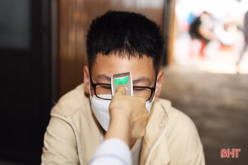 Tiêm phòng COVID-19 cho trẻ: Hà Tĩnh hạ dần độ tuổi