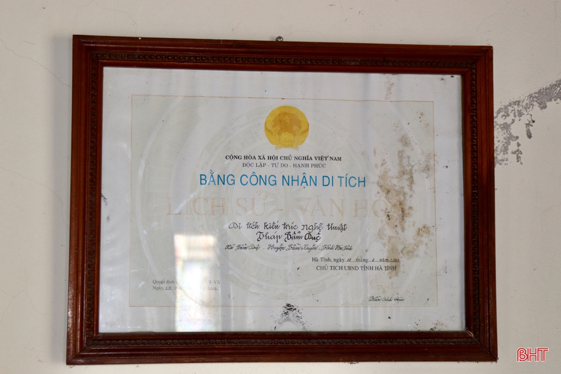 Ngắm tháp đá cổ hơn 500 tuổi ở Hà Tĩnh