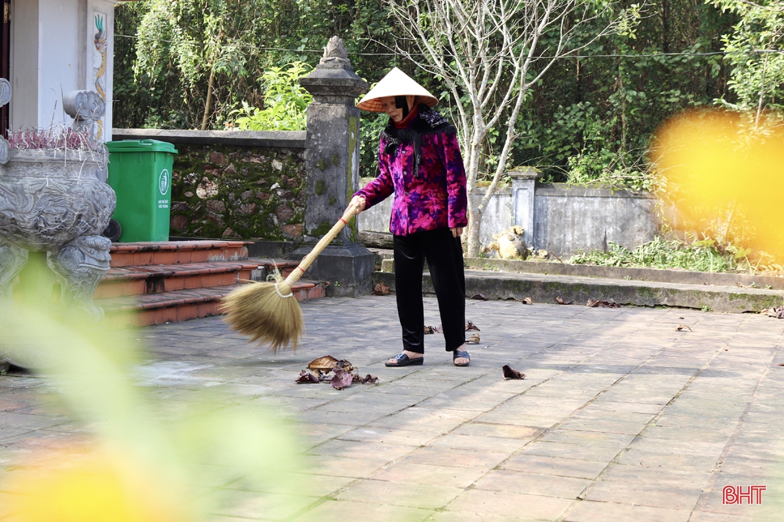 Ngắm tháp đá cổ hơn 500 tuổi ở Hà Tĩnh