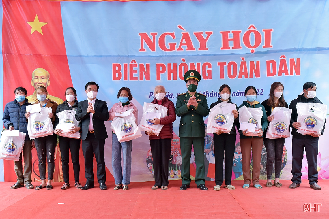 Ngày hội biên phòng toàn dân ở miền biên giới Hà Tĩnh