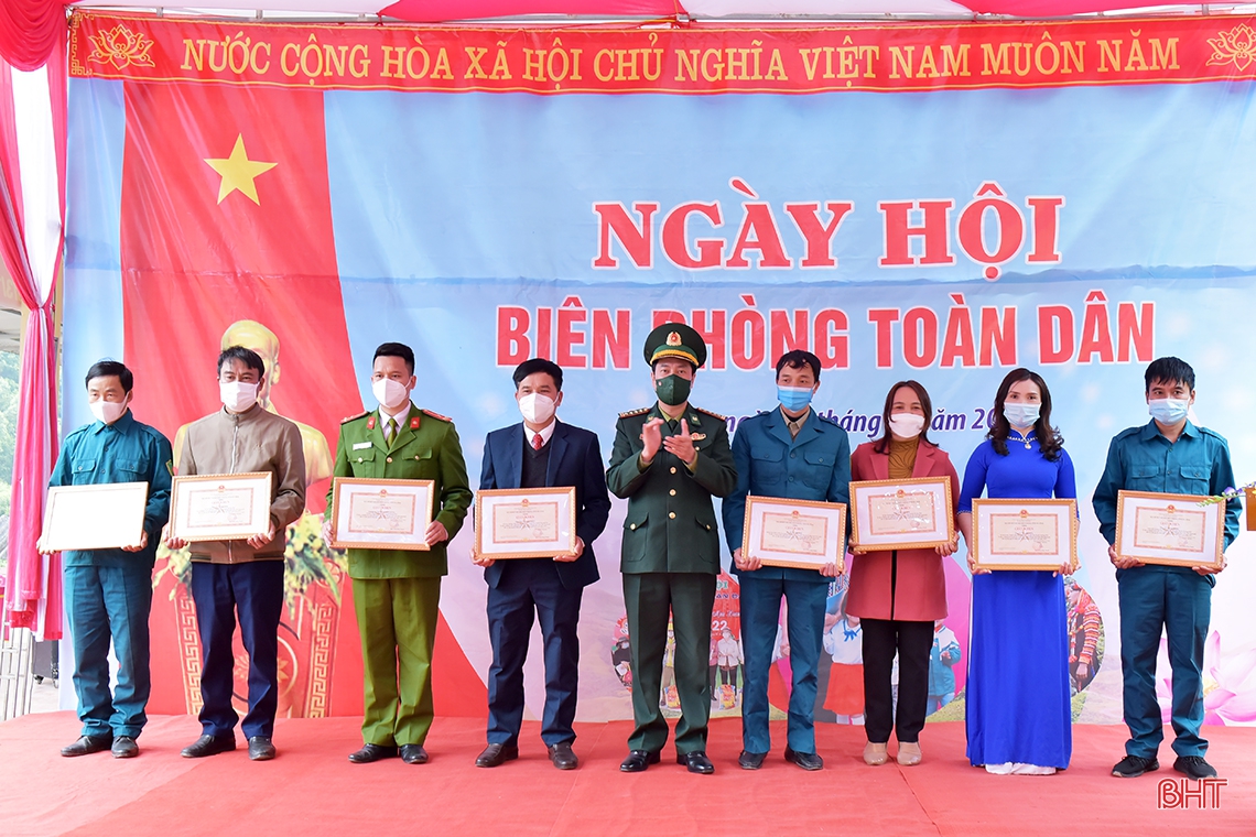 Ngày hội biên phòng toàn dân ở miền biên giới Hà Tĩnh