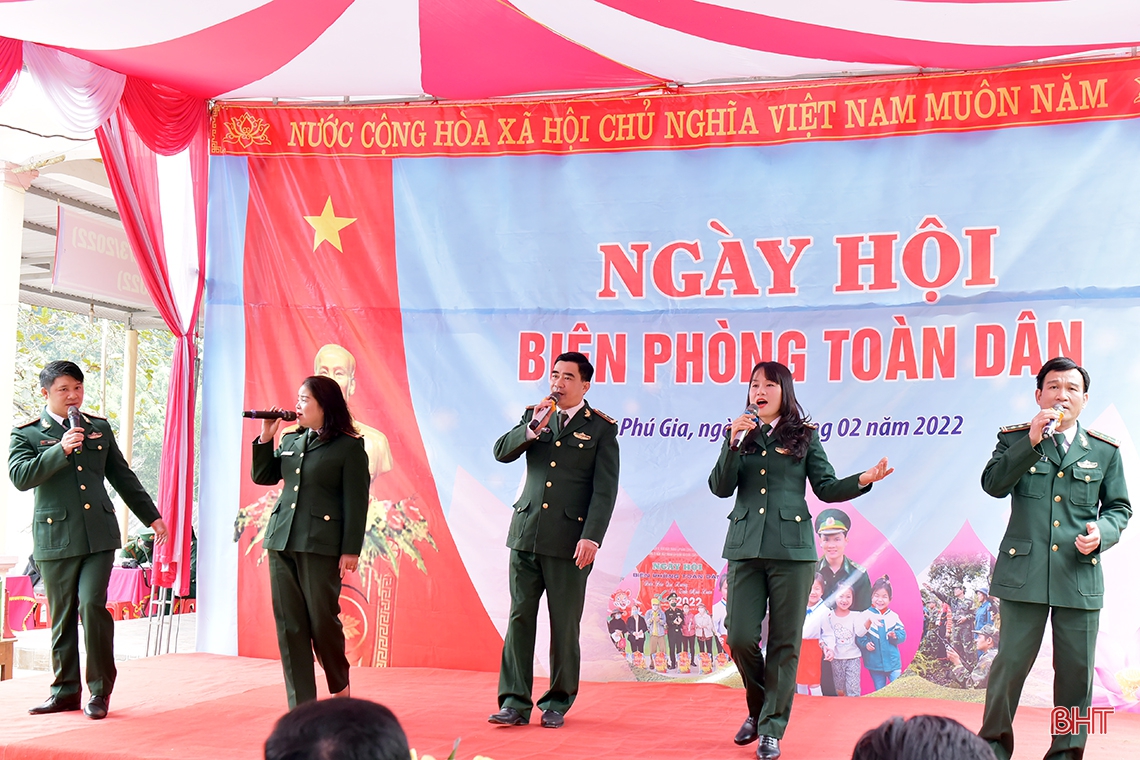Ngày hội biên phòng toàn dân ở miền biên giới Hà Tĩnh