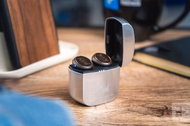 Loại tai nghe in-ear đáng mua cho năm mới 2020