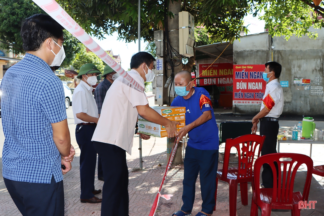 Đảm bảo ổn định đời sống cho người dân trong khu vực phong tỏa