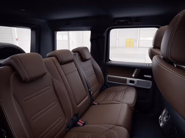 mercedes g class the he moi bat ngo lo dien