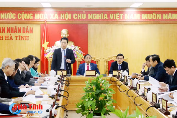 Quyết tâm thực hiện thắng lợi mục tiêu KT-XH năm “bản lề” 2018 ảnh 1 quyet tam thuc hien thang loi muc tieu kt xh nam ban le 2018