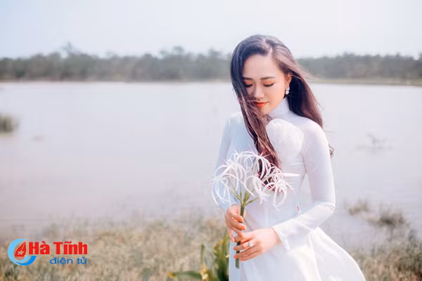 phuong thanh ra album chao nam moi voi nhieu ca khuc hay ve ha tinh