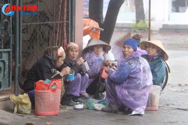 nhung nguoi quen tet
