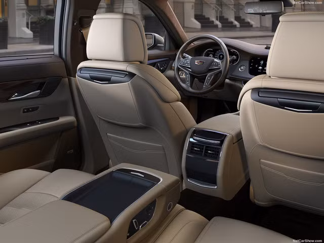 sedan hang sang cadillac ct6 premium luxury dau tien xuat hien tai viet nam