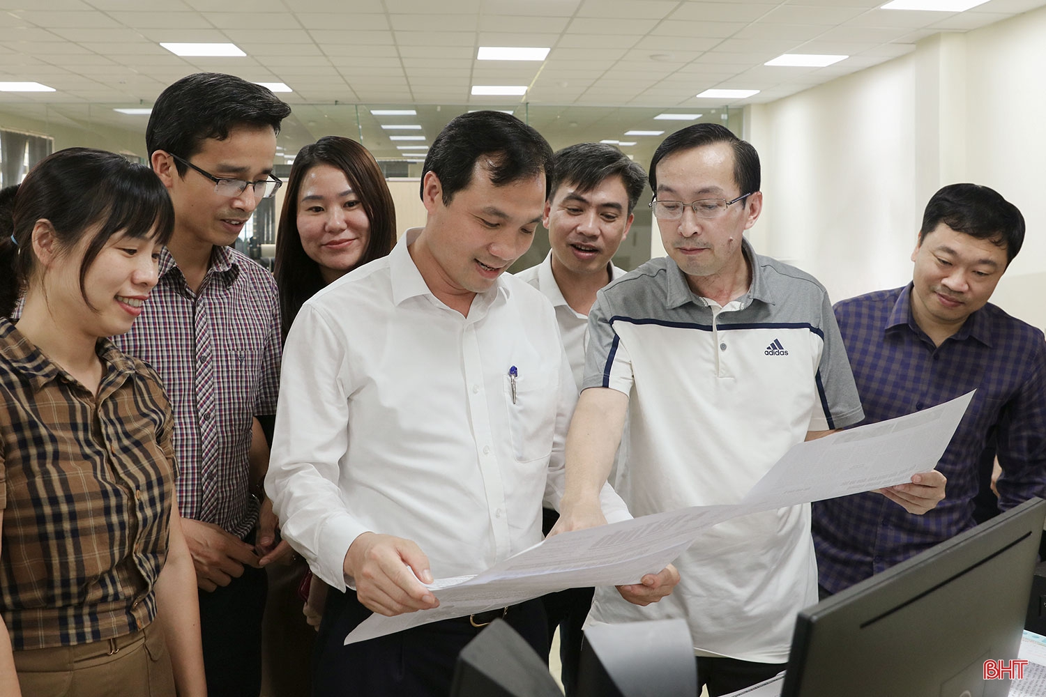 Báo Hà Tĩnh - người có mặt trong ngôi nhà của bạn