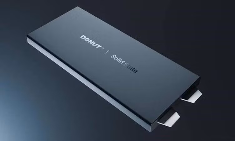 Pin thể rắn cho xe điện của công ty Donut Lab ra mắt đầu năm 2026. Ảnh: Donut Lab