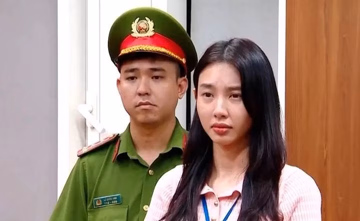 Hoa hậu Nguyễn Thúc Thùy Tiên bị khởi tố tội Lừa dối khách hàng. Ảnh: VTV.
