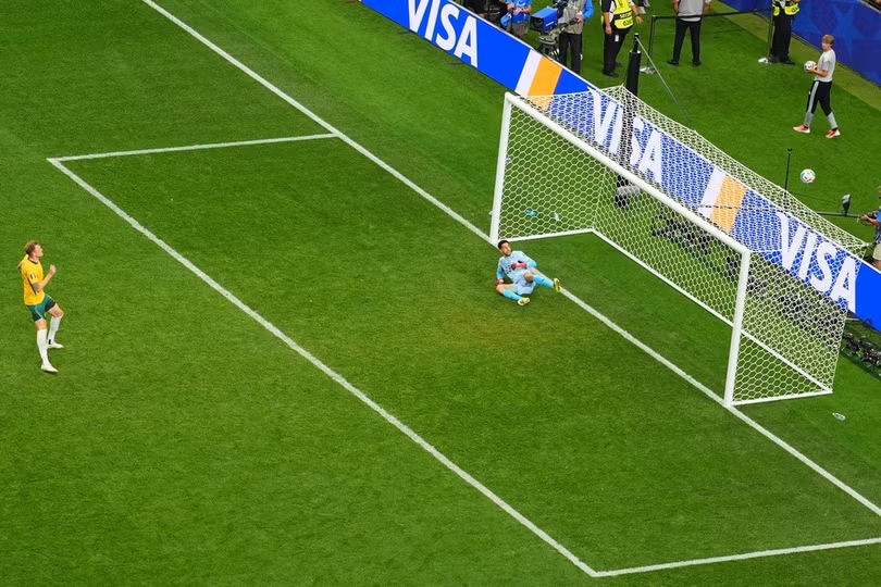 Harry Souttar sút hỏng trong loạt luân lưu ở trận Australia thua Ai Cập tại vòng 1/16 World Cup 2026 trên sân AT&amp;T, Arlington, bang Texas, Mỹ ngày 3/7/2026. Ảnh: AP