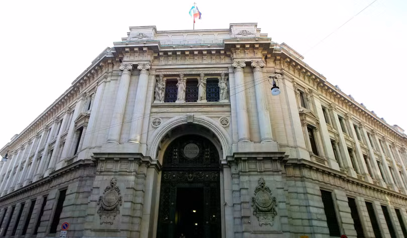 Ngân hàng Trung ương Italy - Banca d'Italia - tại Milan (Italy). Ảnh: Reuters.