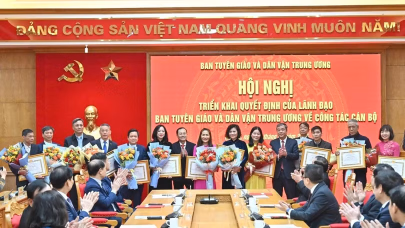 ban-tuyen-giao-1.jpg