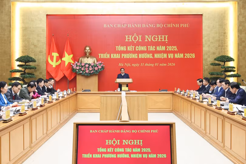 Đồng chí Phạm Minh Chính, Bí thư Đảng ủy, Thủ tướng Chính phủ chủ trì Hội nghị tổng kết công tác năm 2025, triển khai phương hướng, nhiệm vụ năm 2026 của Đảng bộ Chính phủ - Ảnh: VGP/Nhật Bắc