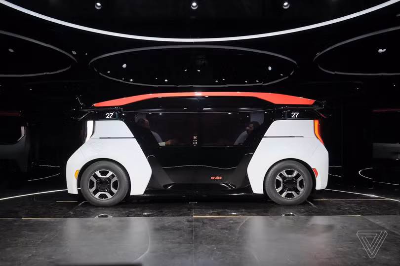 Nhiều dự án giao thông thông minh như chiếc GM Cruise Origin hay Tesla Cybercab sẽ có cơ hội lăn bánh trên đường phố, mở ra một chương mới cho ngành công nghiệp ôtô toàn cầu.