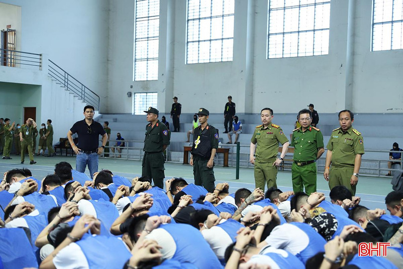 HÌNH ẢNH NÓI LÊN TẤT CẢ.JPG