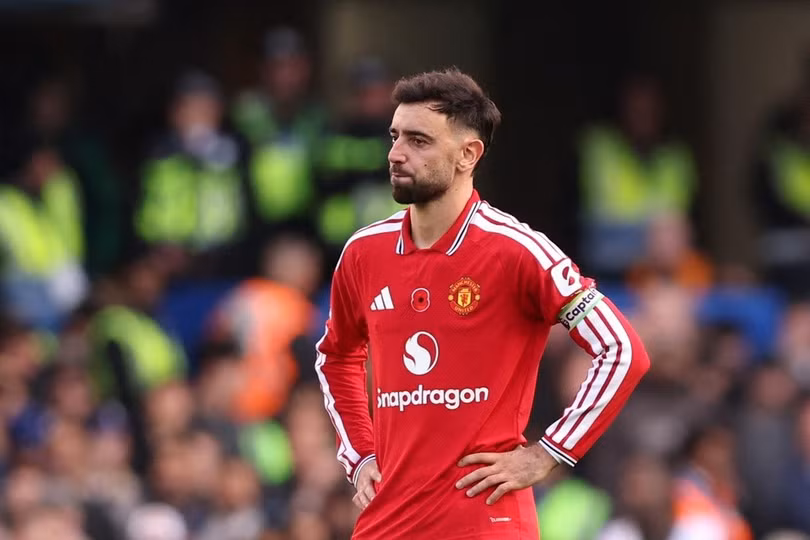 Fernandes và đồng đội bất lực trước Chelsea.