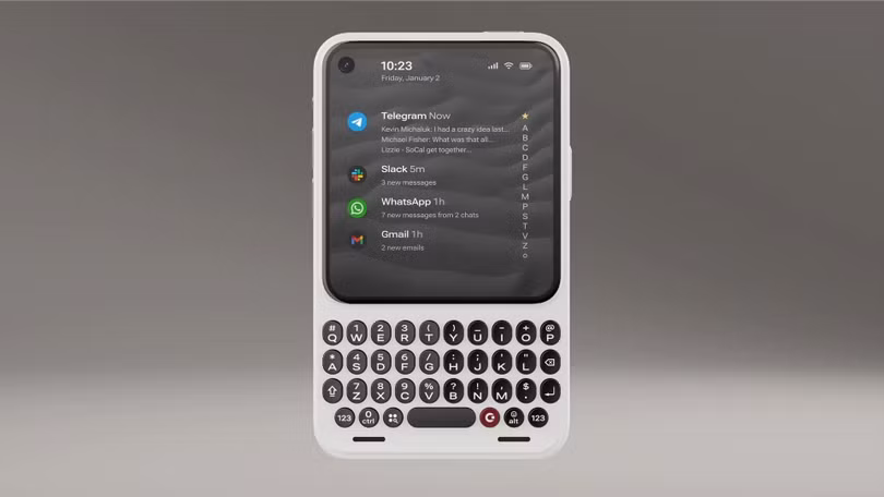Từng gây tiếng vang với phụ kiện "Clicks Keyboard", thương hiệu Clicks vừa chính thức lấn sân sang sản xuất điện thoại với mẫu "Clicks Communicator" trình làng tại CES 2026. Trong bối cảnh thị trường smartphone dạng thanh đang dần bão hòa, thiết bị gây ấn tượng nhờ sự giao thoa giữa thiết kế bàn phím vật lý huyền thoại của BlackBerry và 'linh hồn' Android 16 hiện đại. Ảnh: Clicks.