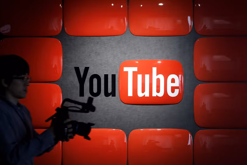 AI có thể giúp video trên YouTube tiếp cận nhiều tệp khách hàng hơn. Ảnh: Bloomberg.