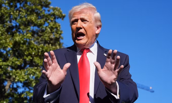 Tổng thống Trump phát biểu tại Nhà Trắng hôm 11/4. Ảnh: AP