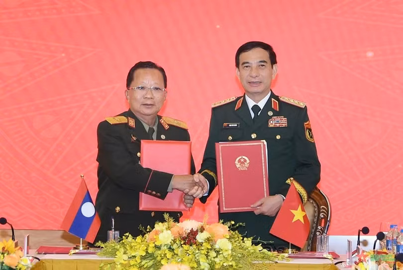 Việt Nam - Lào ký nghị định thư hợp tác quốc phòng giai đoạn 2025-2029 ảnh 4