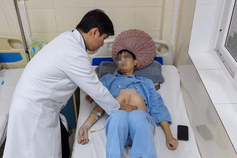Bệnh nhân điều trị ung thư tại Bệnh viện K. Ảnh: Việt Linh.