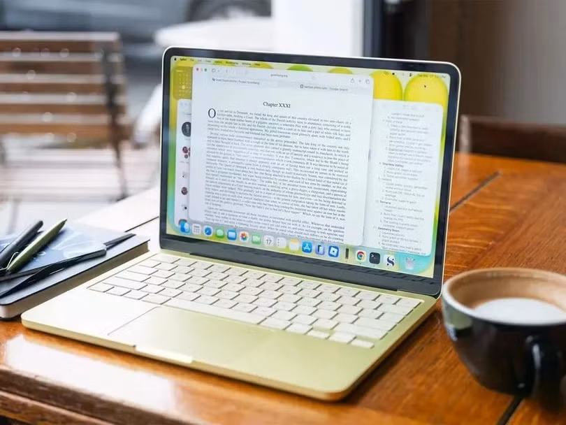 Người dùng chưa thể sở hữu được MacBook Neo ngay. Ảnh: New York Times.