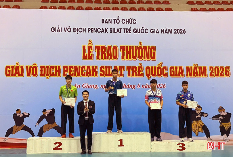 bqbht_br_anh-3-vdv-dau-duy-hieu-nhan-hcv-noi-dung-75-kg-nam-lua-tuoi-14-16.jpg