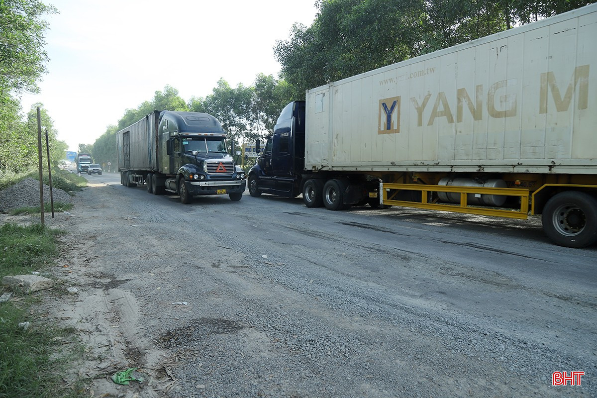 bqbht_br_quoc-lo-12c-xuong-cap-2c.jpg