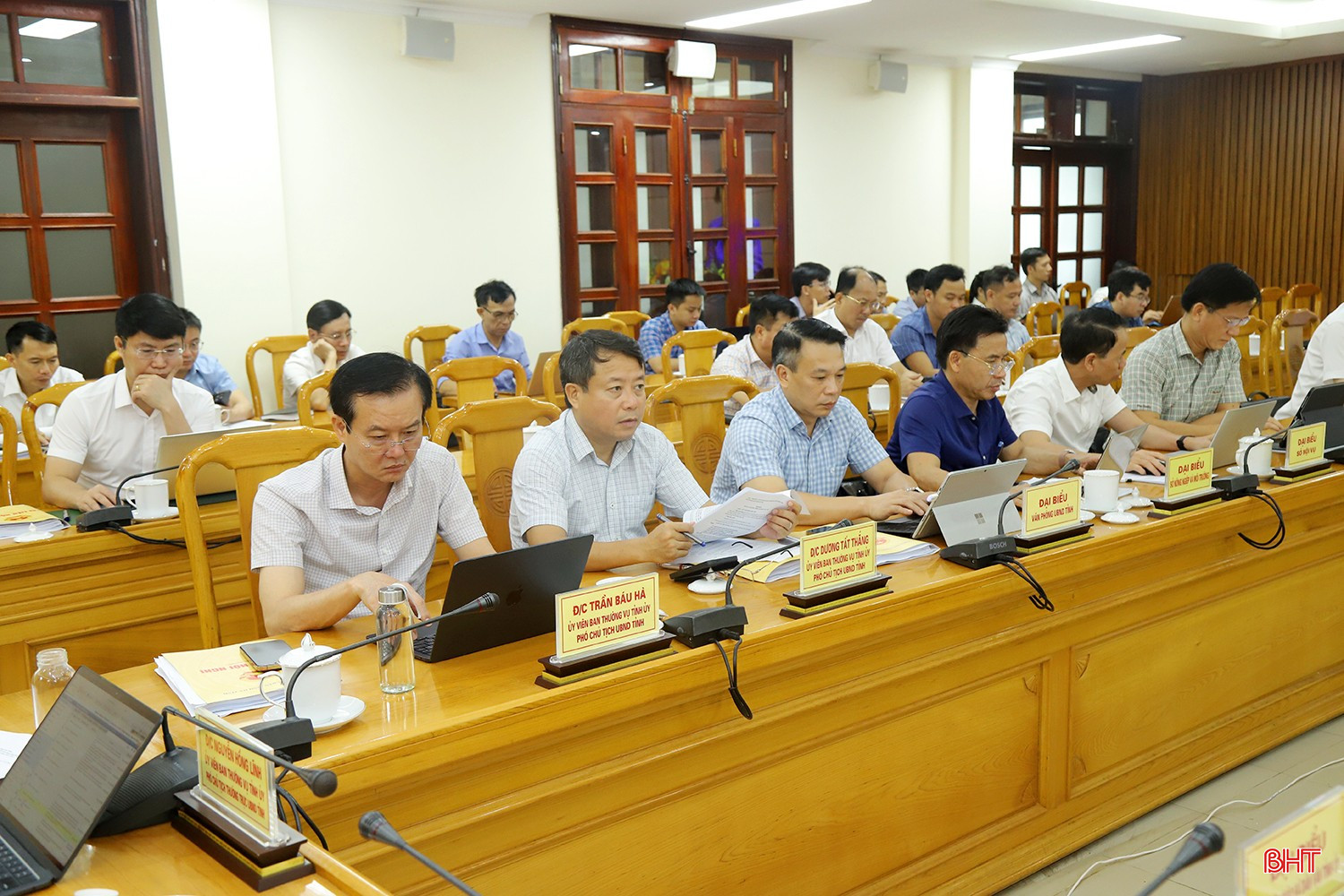 bqbht_br_hoi-nghi-toan-quoc-ve-xay-dung-ntm.jpg