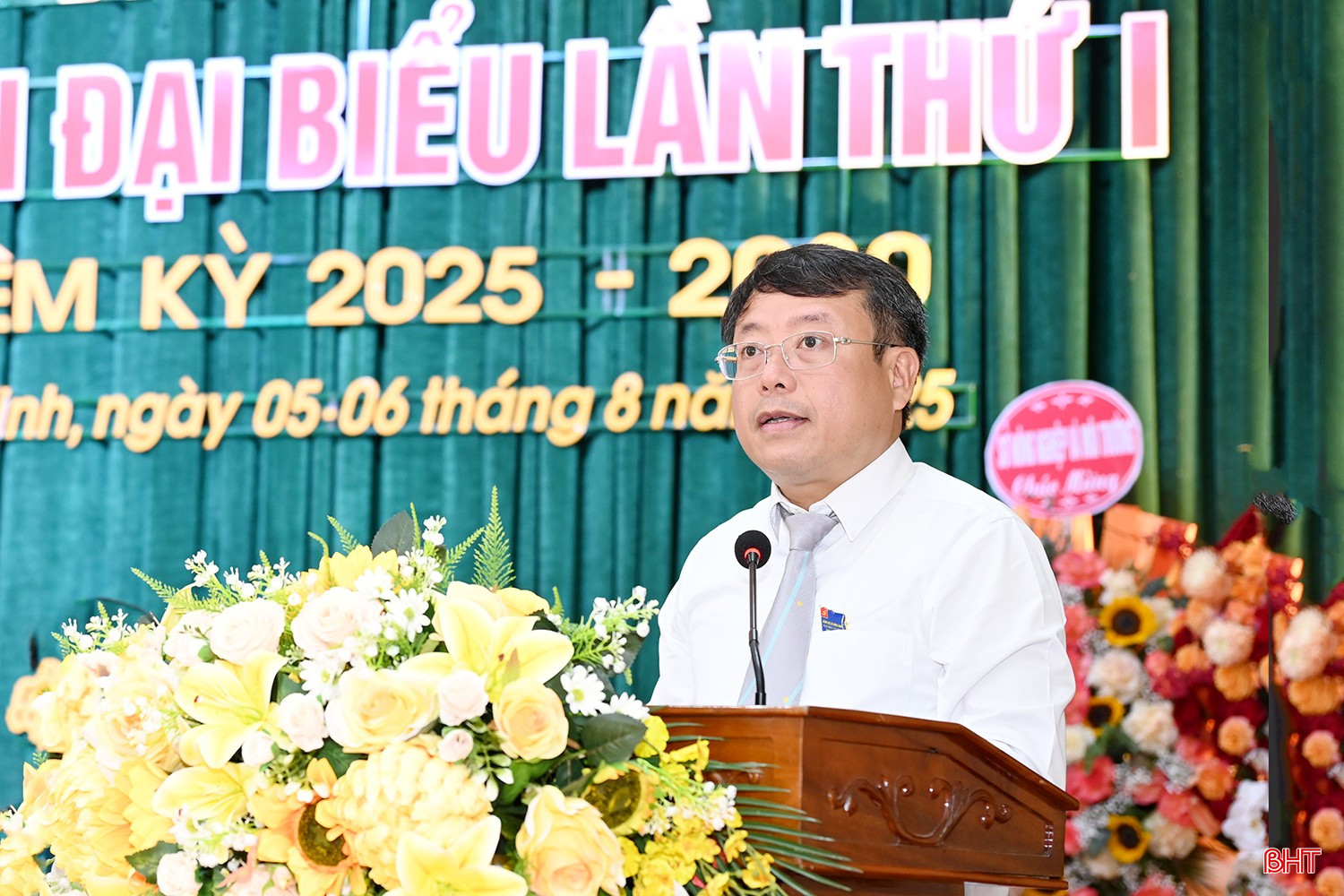 Phó Chủ tịch UBND tỉnh Dương Tất Thắng phát biểu tại đại hội.