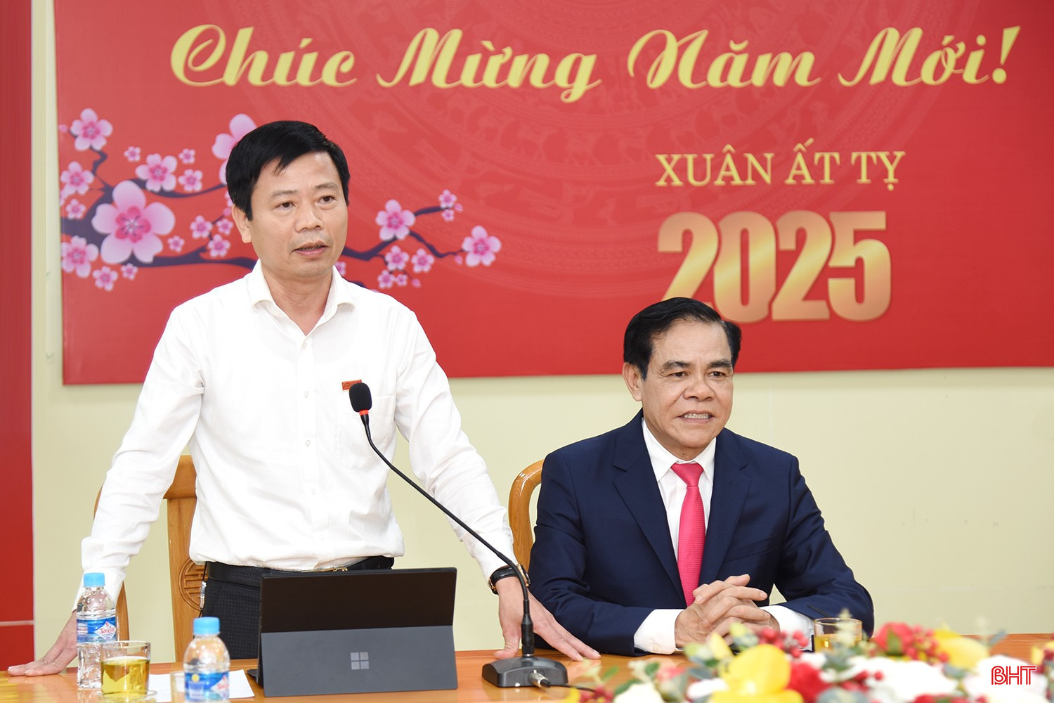 Tổng Biên tập Nguyễn Công Thành báo cáo tóm tắt hoạt động của đơn vị năm 2024.