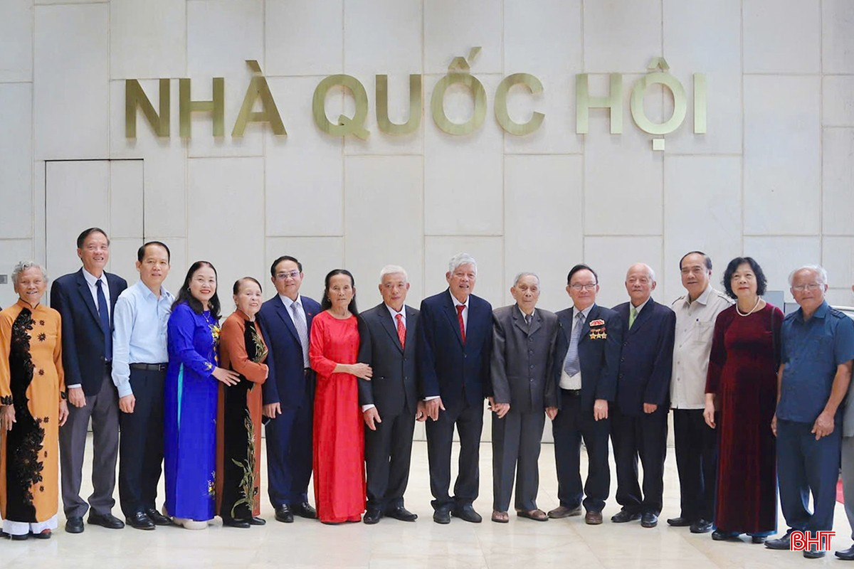 ĐBQH đoàn Hà Tĩnh qua các thời kỳ.