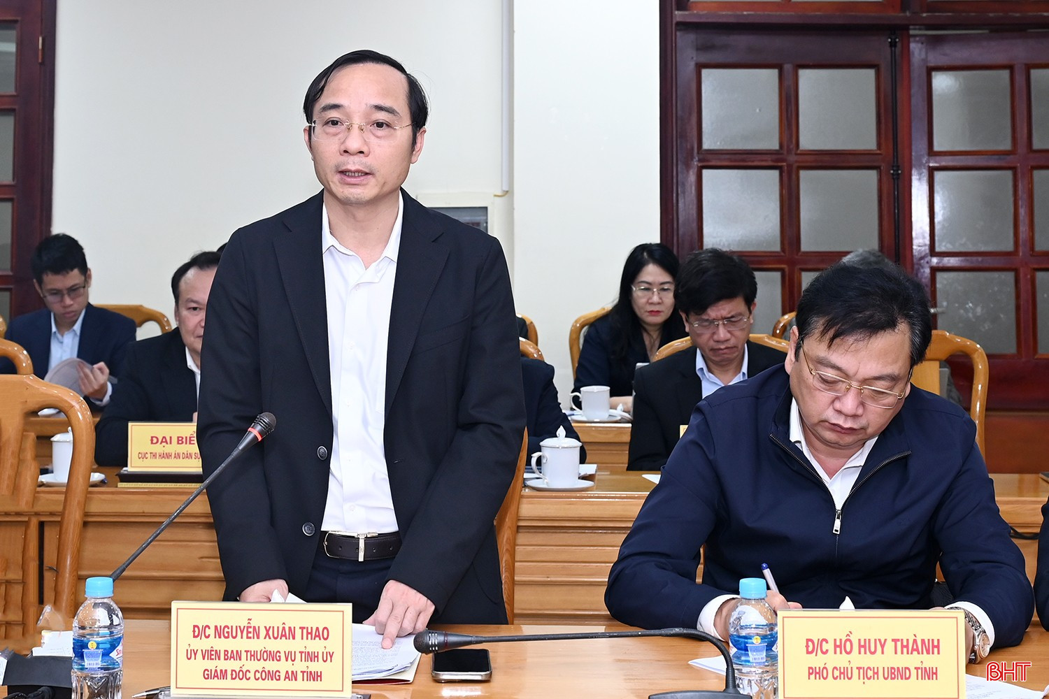 Giám đốc Công an tỉnh Nguyễn Xuân Thao phát biểu tại cuộc họp.