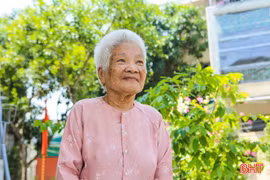 Nữ đảng viên 77 năm tuổi Đảng kể chuyện ngày khởi nghĩa giành chính quyền 