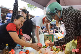 Vui như đi chợ quê ngày Rằm tháng Bảy 