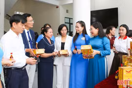 Sôi nổi diễn đàn "Tháng nghe phụ nữ nói" tại Hà Tĩnh
