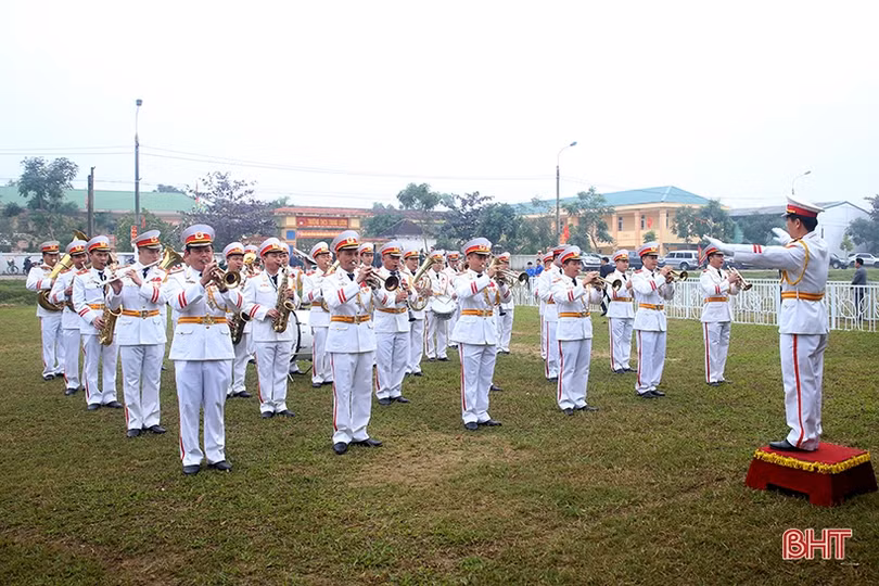 Chùm ảnh: Xúc động Lễ viếng, an táng đồng chí Nguyễn Đức Bình