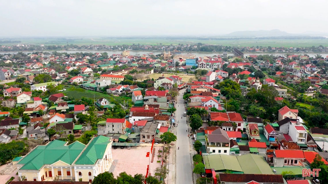 Đức Thọ long trọng tổ chức lễ đón bằng công nhận huyện đạt chuẩn nông thôn mới